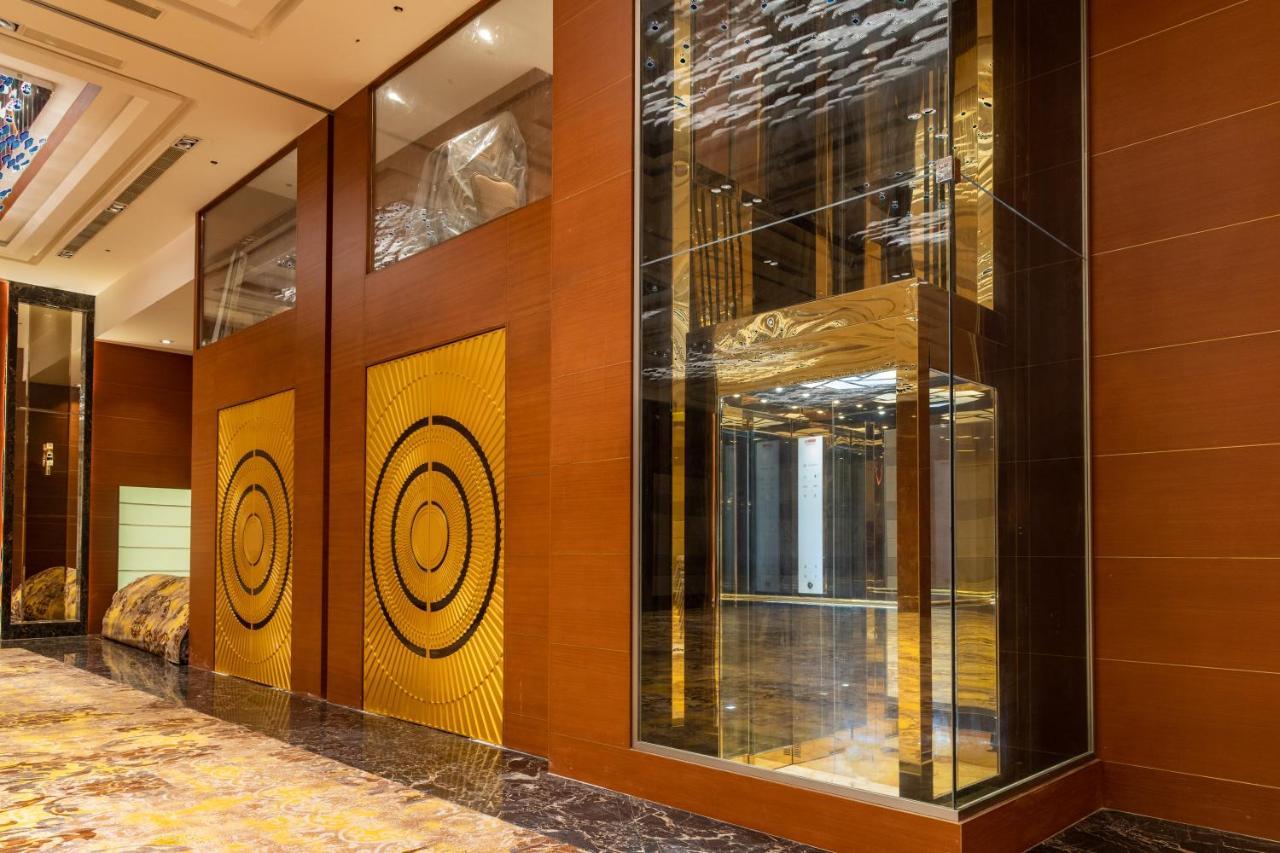 Kay-Em Spectra Hotel Chennai Zewnętrze zdjęcie